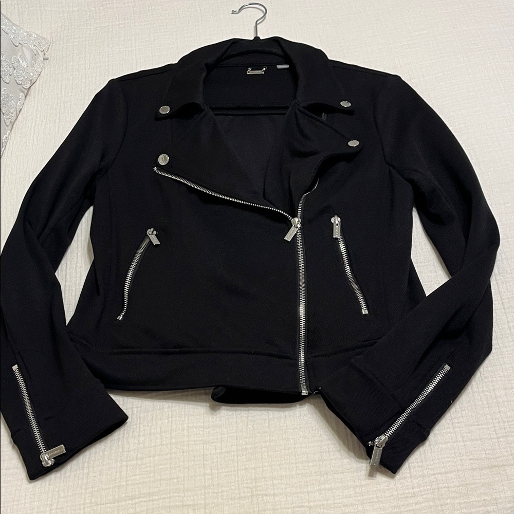 Tahari Black Women's Motorcycle Jacket. Size Small. Excellent Condition